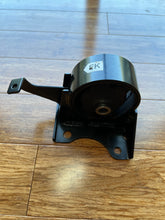 Load image into Gallery viewer, OEM SW20 Motor Mount
